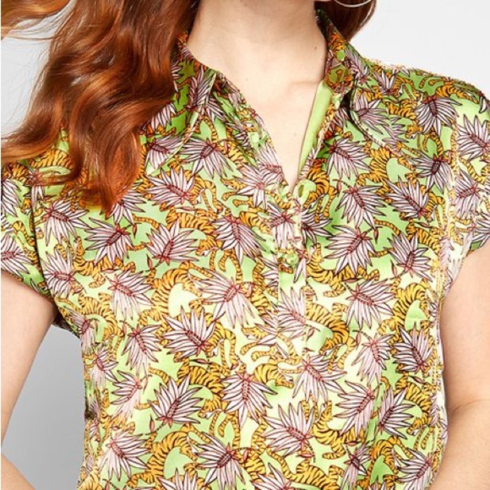 NWT-Size L-Compania Fantastica Green Palm Leaf Style of the Tiger Shirt Dress